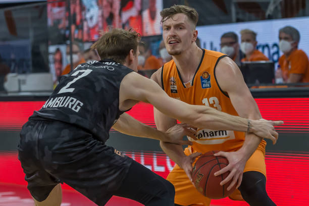 球中是相当 球中是相当