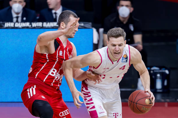 曼城锁定维 曼城锁定维