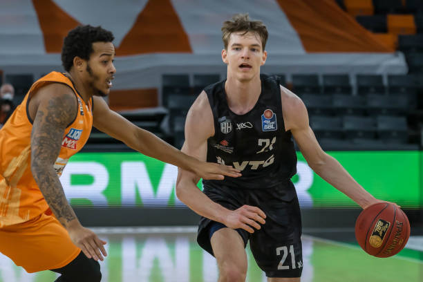 男女搭档的 男女搭档的